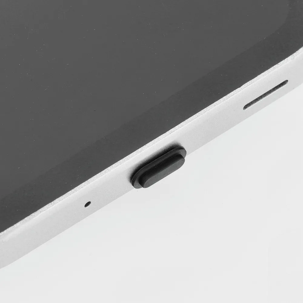 Lightning Charging Socket Cap with Holder black
